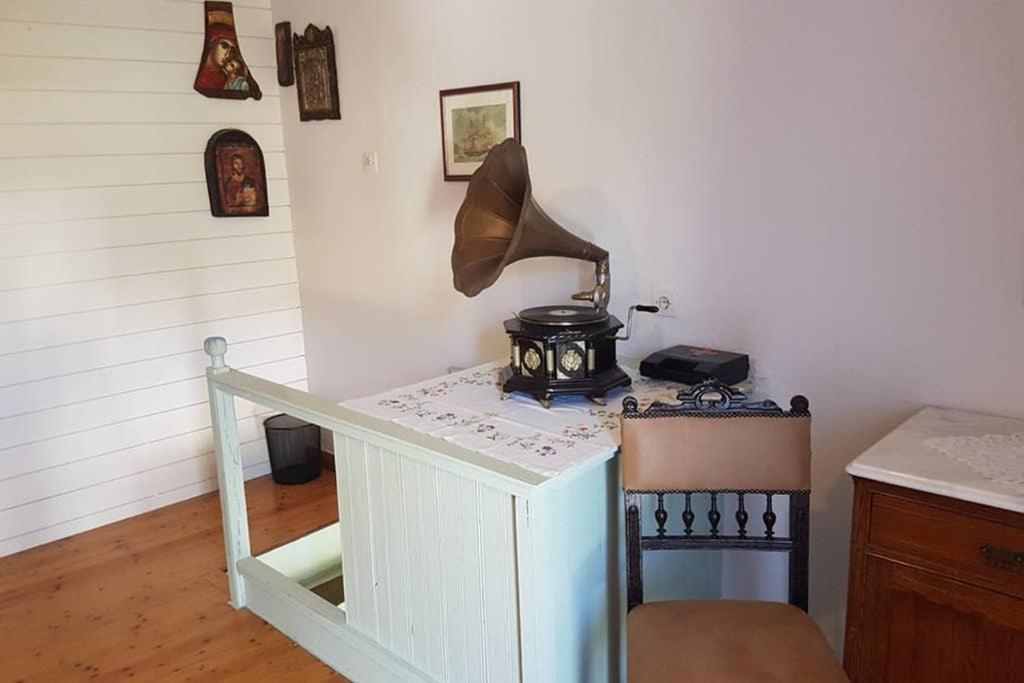 Chariklia Traditional House Alónnisos Eksteriør billede